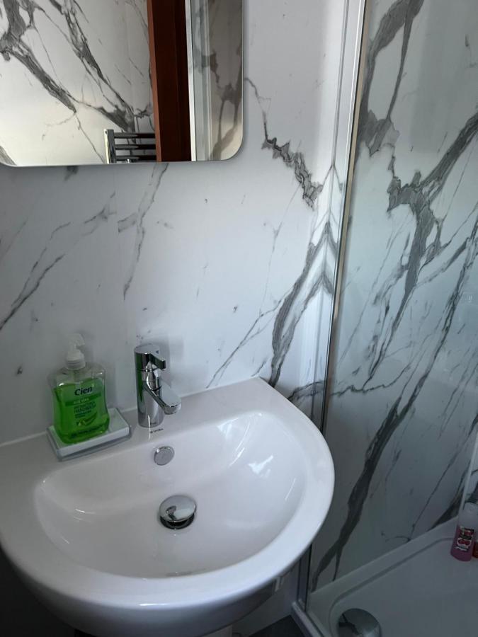 4 Bed Bungalow Near Airport Εδιμβούργο Εξωτερικό φωτογραφία